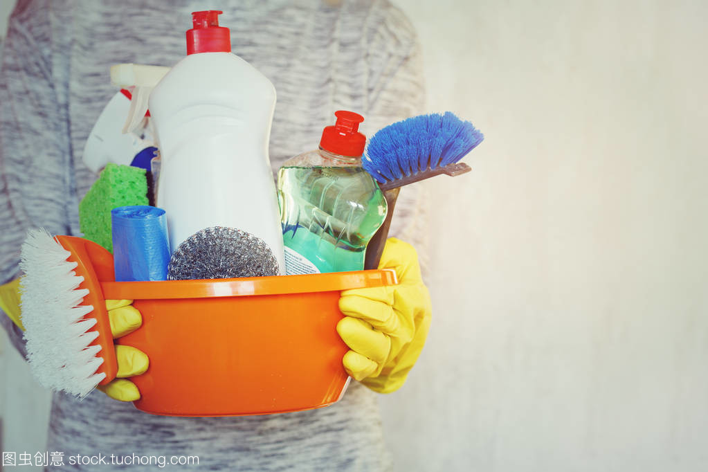 潔凈生活，從細節(jié)開始——女性與浴缸清潔的日常